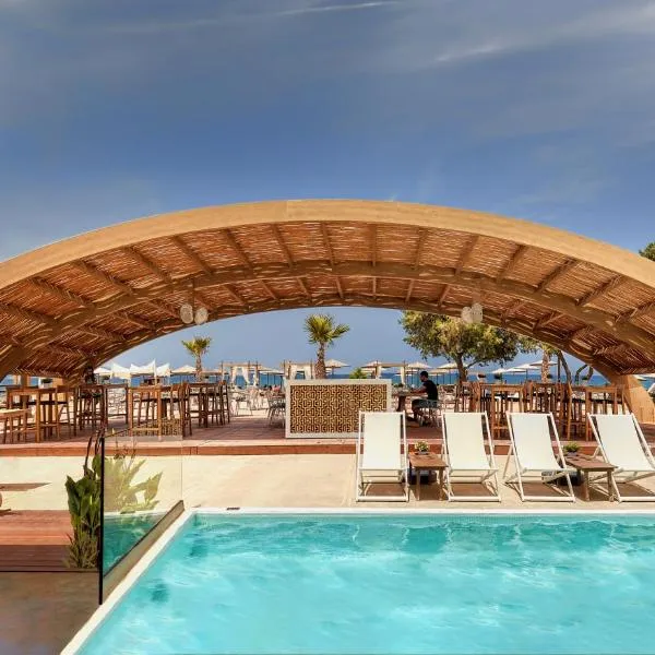 Enorme Teatro Beach，位于阿默达拉-伊拉克利翁的酒店