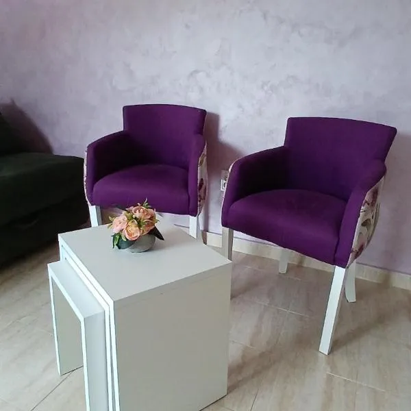 MarBis Apartmani near the sea，位于尤塔哈的酒店
