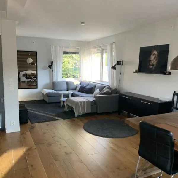 Trevlig villa, centralt i Visby，位于维斯比的酒店