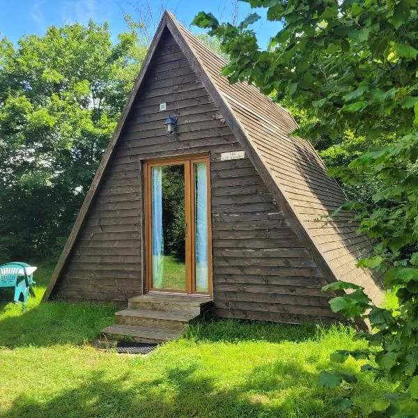 Camping les Hirondelles，位于布尔圣玛丽的酒店