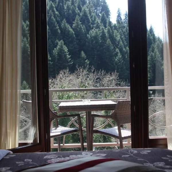 Grand Village boutique inn，位于梅加克瑞奥的酒店