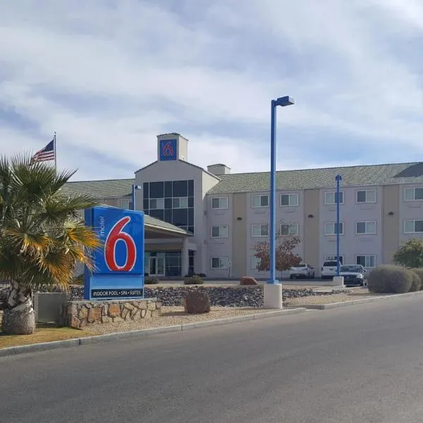Studio 6 Las Cruces, NM Telshor，位于拉斯克鲁塞斯的酒店