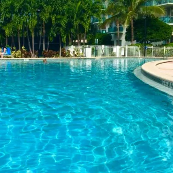 Sunny Isles Beach Spacious Apartment，位于阳光岛滩的酒店