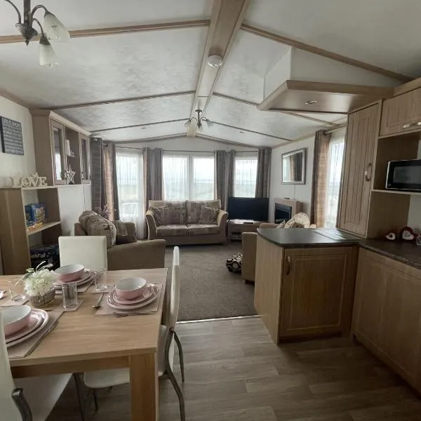 Letham Feus Caravan Park leven Fife Scotland，位于利文-法夫的酒店