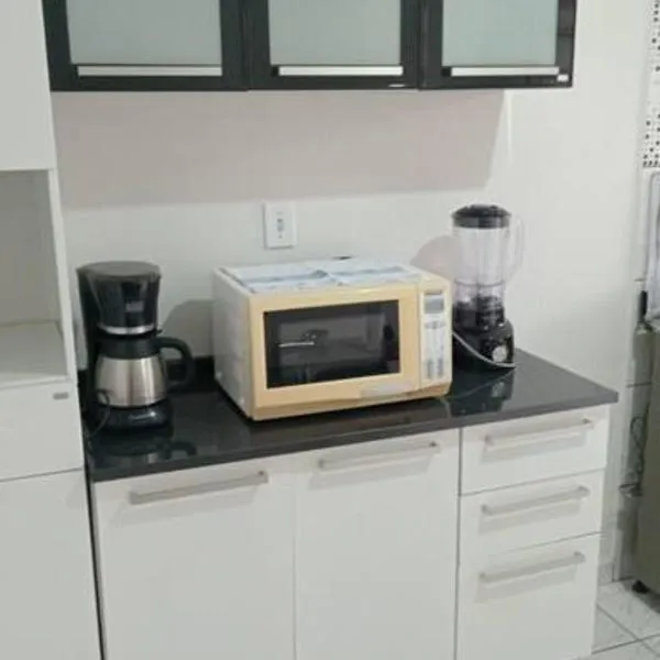 Apartamento para até 03 pessoas próximo ao centro kit 05，位于巴乌鲁的酒店