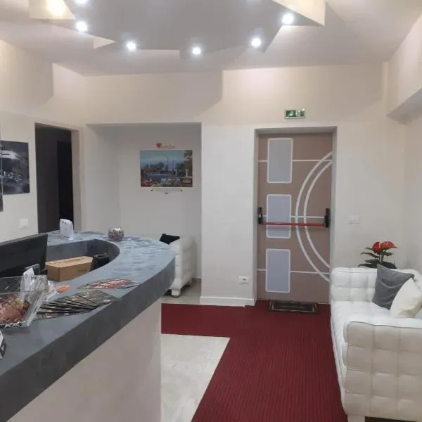 LOVELY BIANCO - Rooms & Apartment，位于比亚恩科的酒店
