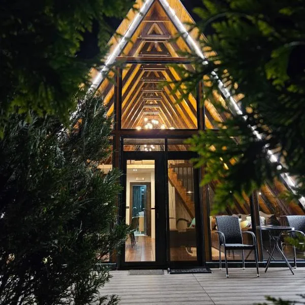 Navas River House，位于Poljane的酒店
