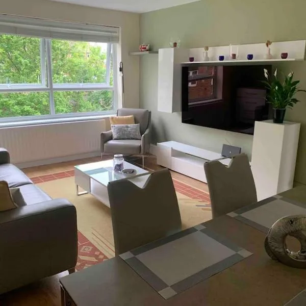 2 Bed Apartment, Southgate, London，位于East Barnet的酒店