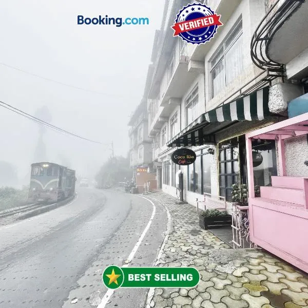 HOTEL HI-DE STAY ! DARJEELING hotel-with-mountain-view Spacious-Room-with-wi-fi-and-Parking-availability，位于大吉岭的酒店