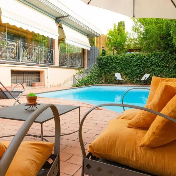 Villa Aureliana with pool near San Peter，位于罗马的酒店