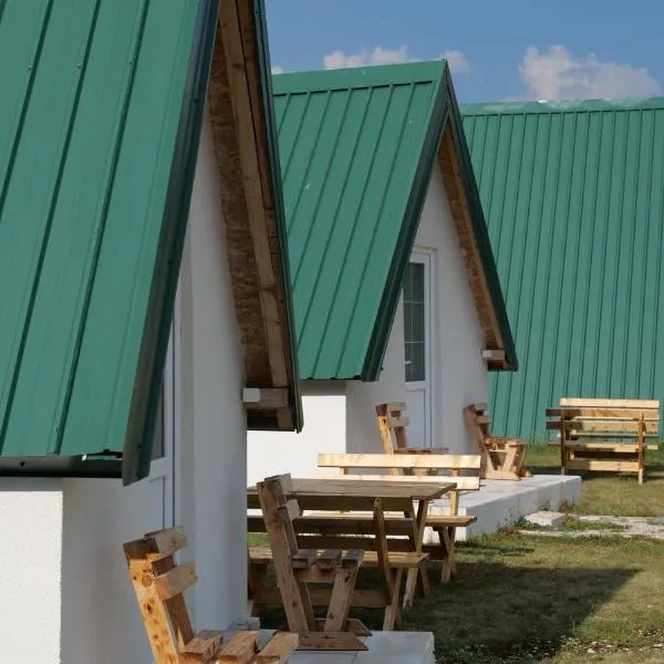 Ethno houses Green Village 18，位于Šavnik的酒店