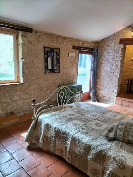 Chambre d'hôtes en Dordogne proche Eymet，位于埃梅的酒店