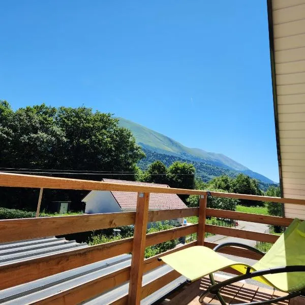 Appartement proche des lacs，位于Laffrey的酒店