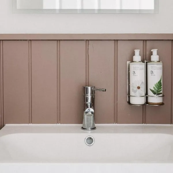 皇冠&赫恩斯酒店，位于纽伯里的酒店