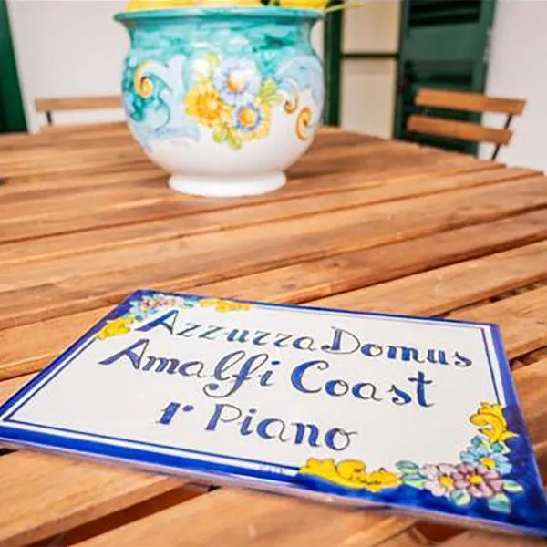Azzurra Domus Amalfi Coast，位于维耶特里的酒店