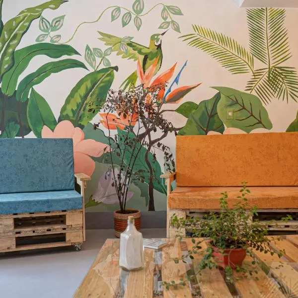 Laureles Garden Hostel，位于麦德林的酒店