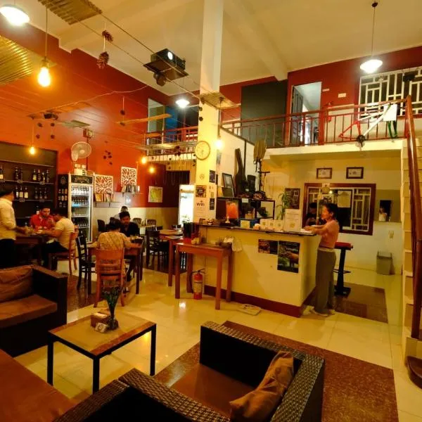 Route 76 Guest House，位于森莫诺隆的酒店