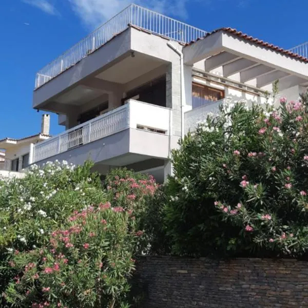 Nice house close to the sea，位于马蒂的酒店