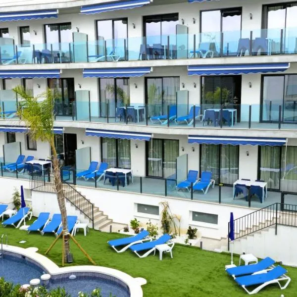 AZAHAR BEACH Blue Apartments & Spa，位于阿尔考斯布里的酒店