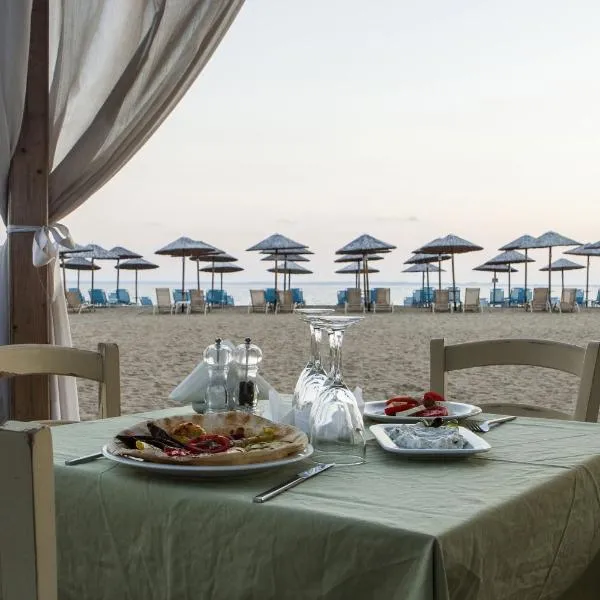 Coral Blue Beach Hotel Gerakini,位于基拉奇尼的酒店