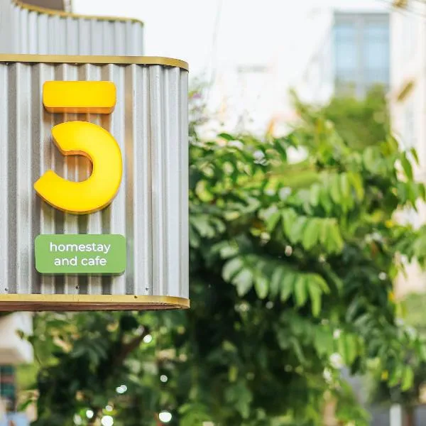 5-homestay III，位于巴地市的酒店