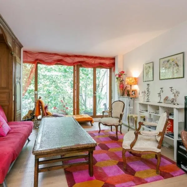 Lumineux 3 pièces face à la Seine à 100m du tramway T2，位于克劳德的酒店