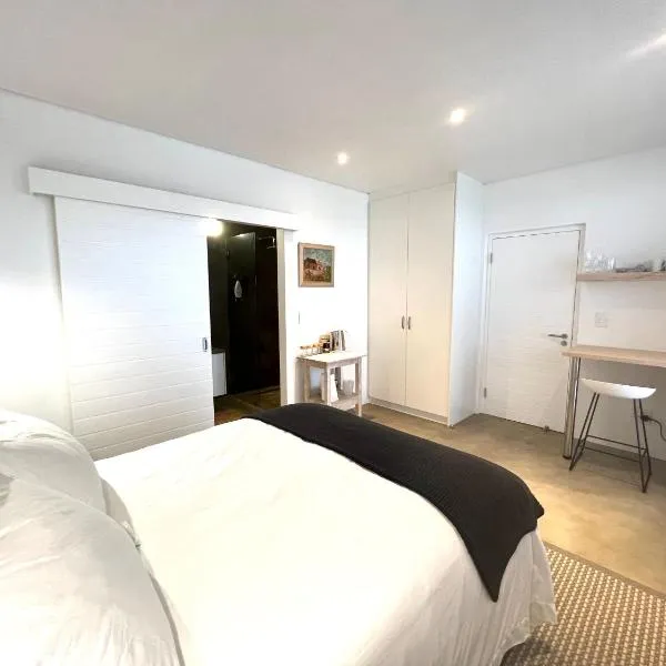 Flip Flops Villa Standard Room，位于伊泽芳登的酒店