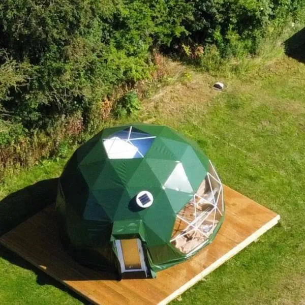 Star gazing eco dome，位于Radnage的酒店