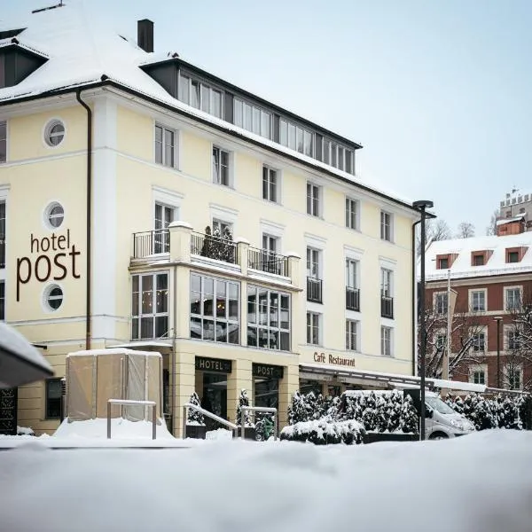 HOTEL POST alpine cityflair，位于布鲁尼科的酒店