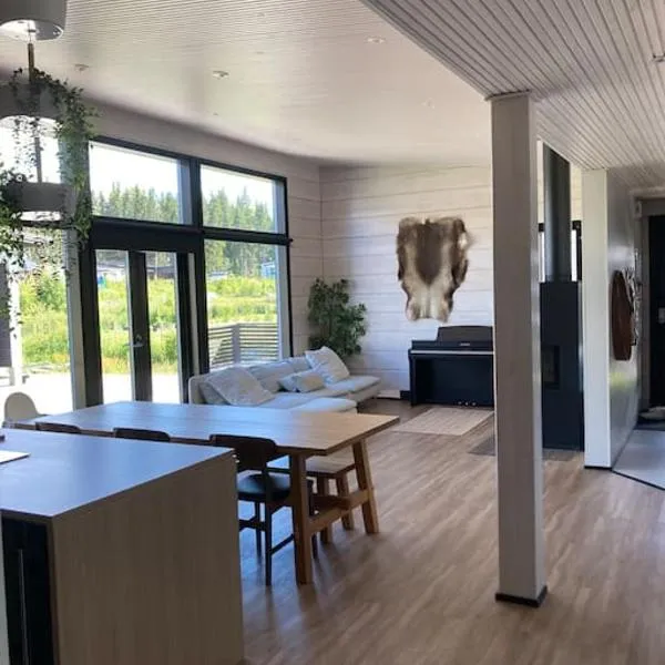 Moderni hirsitalo，位于约恩苏的酒店