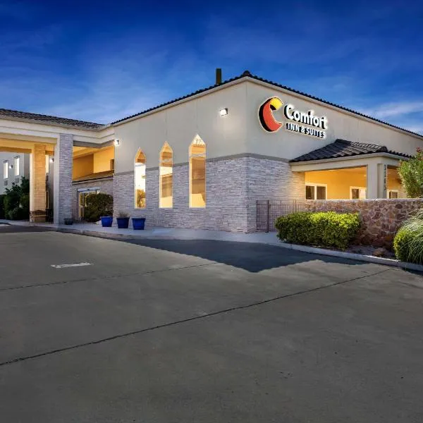 Comfort Inn & Suites I-25 near Spaceport America，位于特鲁斯康西昆西斯的酒店