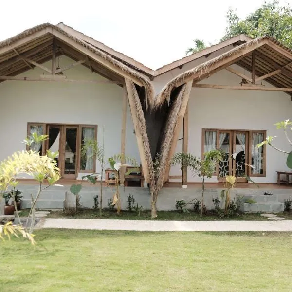 Alora House Lombok Tete Batu，位于Selong的酒店