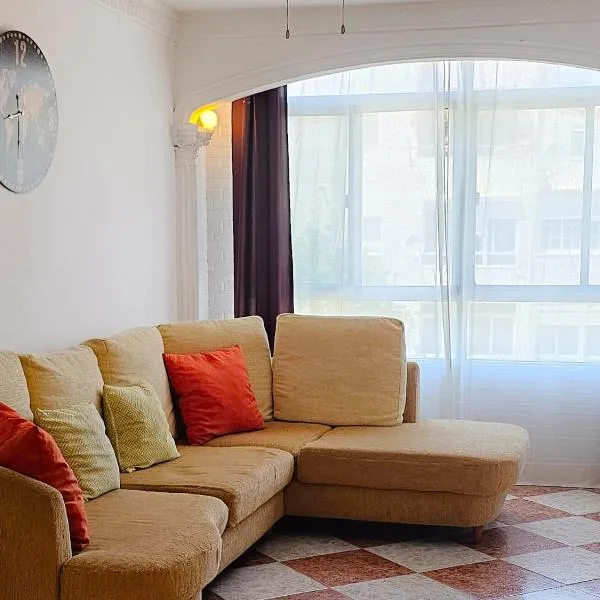 Amplia vivienda a un paso del centro de Cádiz，位于El Trocadero的酒店