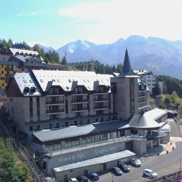 Snö Aragon Hills，位于Col du Pourtalet的酒店