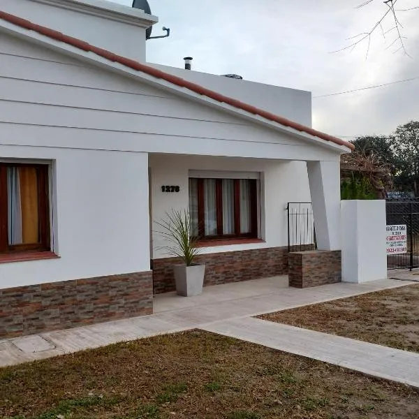 api-carhue，位于卡尔韦的酒店