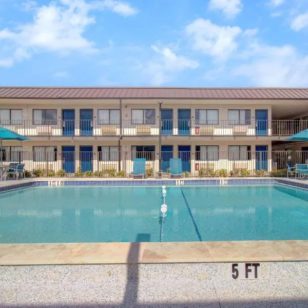 Motel 6-Venice, FL，位于威尼斯的酒店