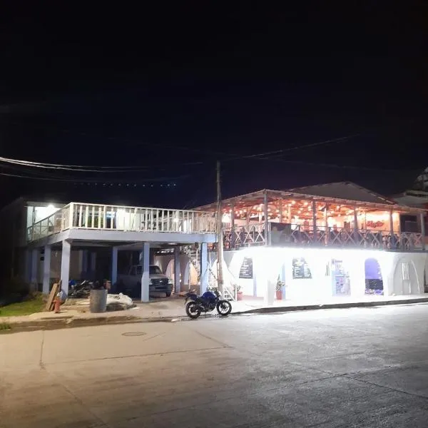 Posada Lia Centro，位于Aguadulce的酒店