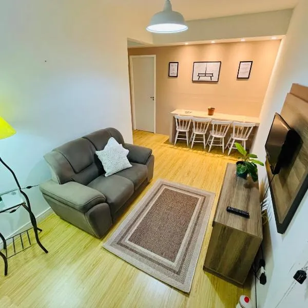 Apartamento Centro com garagem e Wi-Fi，位于蒙蒂锡昂的酒店