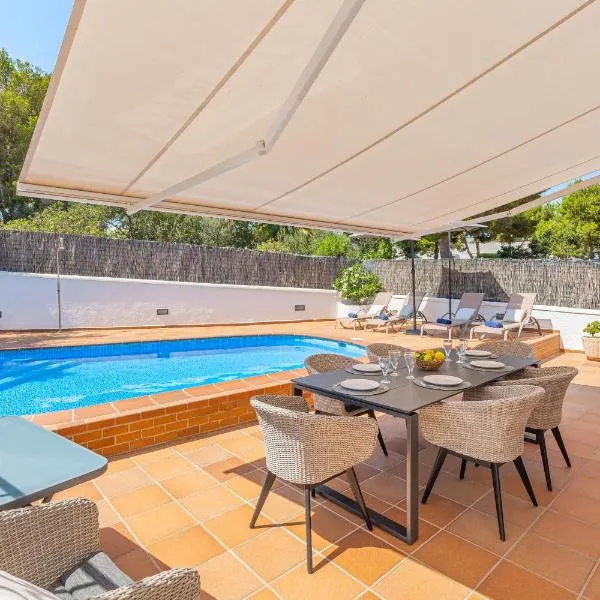 Ca Na Luisa-Residential Area，位于帕尔马诺瓦的酒店