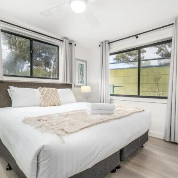 Renovated Townhouse Close to the CBD and Schools - Hosted by Canstay，位于昆比恩的酒店