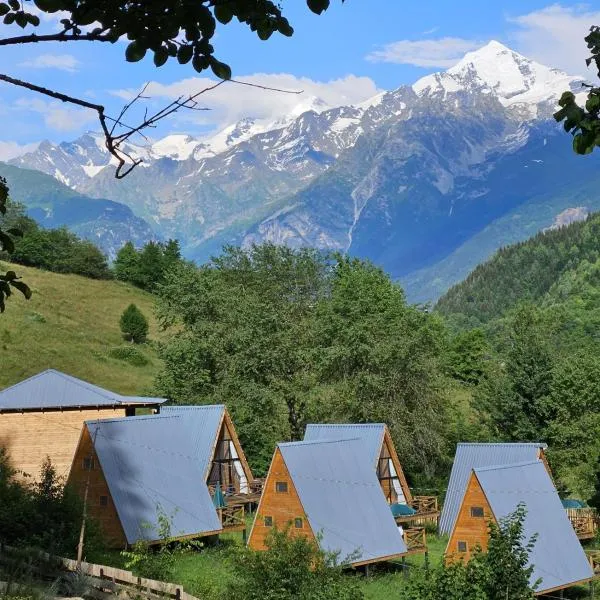 Cozy Cottages，位于梅斯蒂亚的酒店