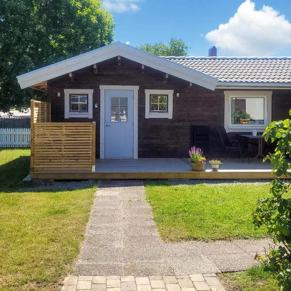 1 Bedroom Nice Home In Borgholm，位于博里霍尔姆的酒店