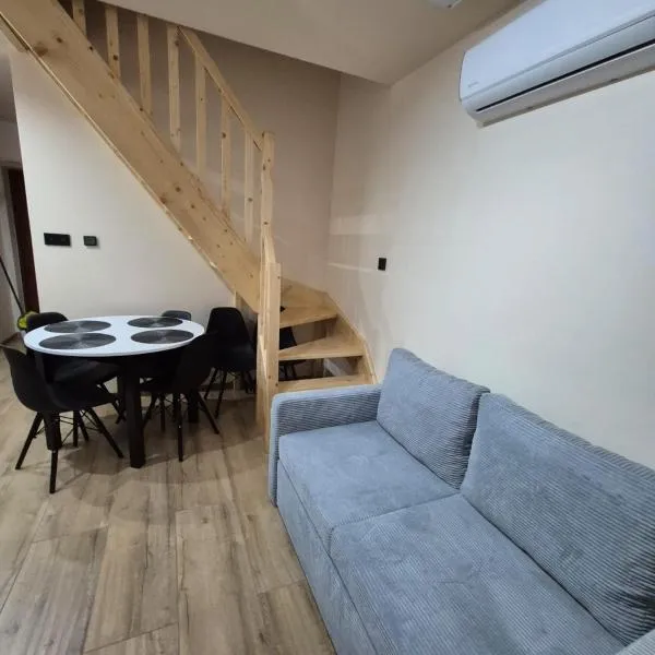 Apartament Exclusive Premium Sielpia w Sielpi Wielkiej z jacuzzi na życzenie，位于大谢尔皮亚的酒店