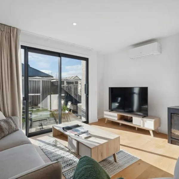 Alpine Escape Apartment，位于Albert Town的酒店