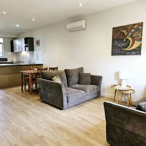 Central Shepparton Apartment 13，位于谢珀顿的酒店