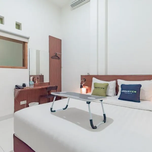 Urbanview Darmo Residence Bandung，位于万隆的酒店