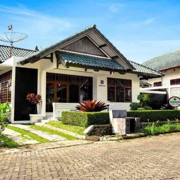 Puncak Villa Lotus D33，位于芝巴纳斯的酒店