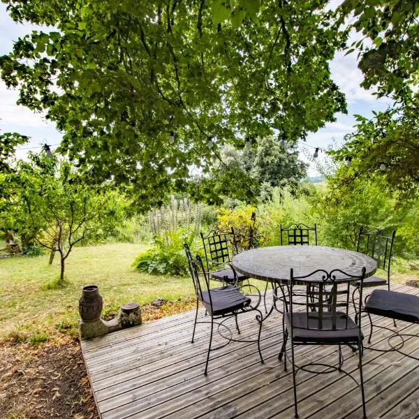 Gite des Bois du Charme，位于Chalais的酒店