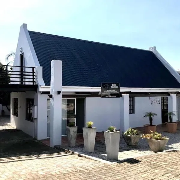 The Loft Bredasdorp - Load Shedding Free，位于布雷达斯多普的酒店