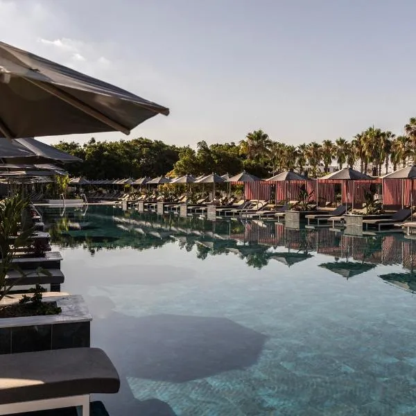Cali Resort & Spa Designed For Adults by Louis Hotels，位于帕福斯的酒店